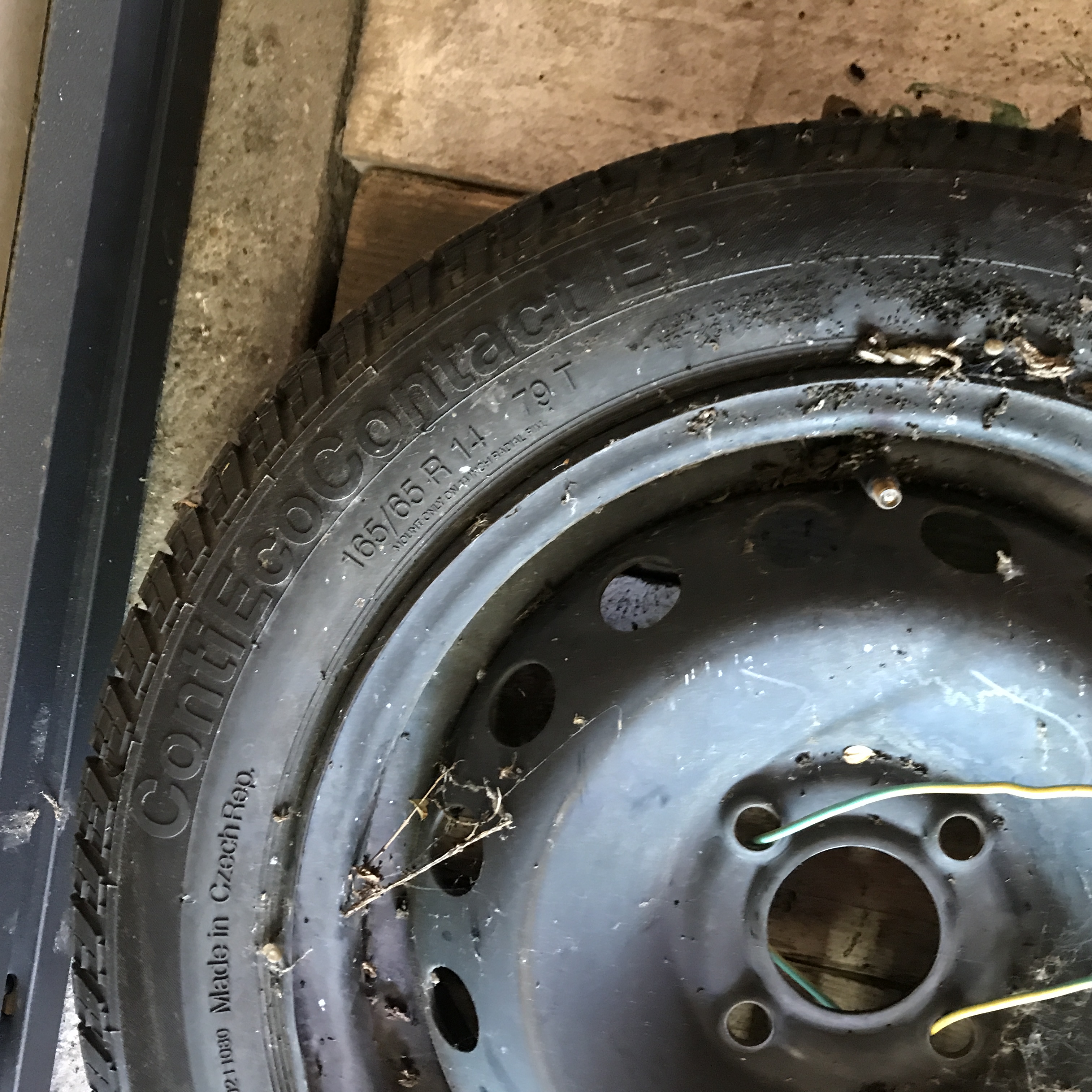 Roue 165 65 14 Conti